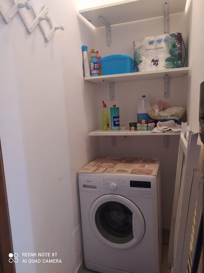 Casa Vacanza Indaco Fiumicino Luaran gambar